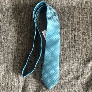 NWT Calvin Klein Silk Neck‎ Tie Slim Blue Pattern Suiting